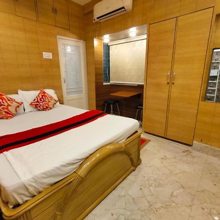 Bed and Breakfast Kollolini Calcutta  Esterno foto
