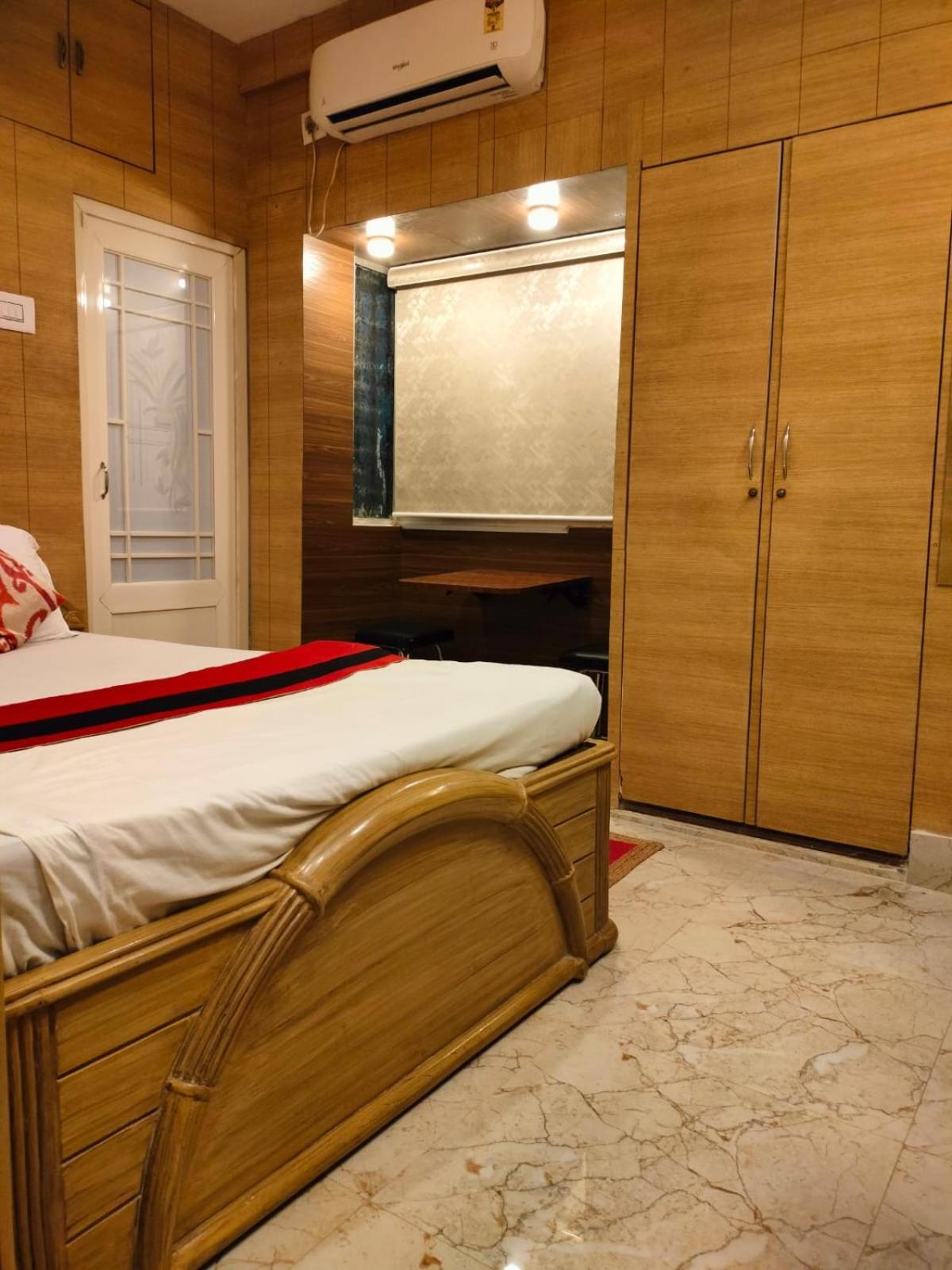 Bed and Breakfast Kollolini Calcutta  Esterno foto