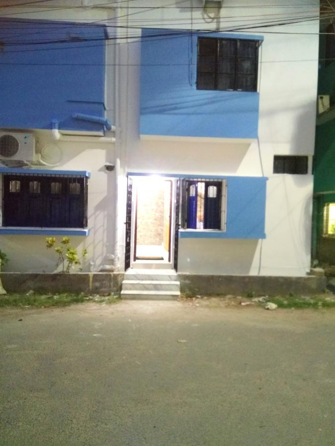 Bed and Breakfast Kollolini Calcutta  Esterno foto